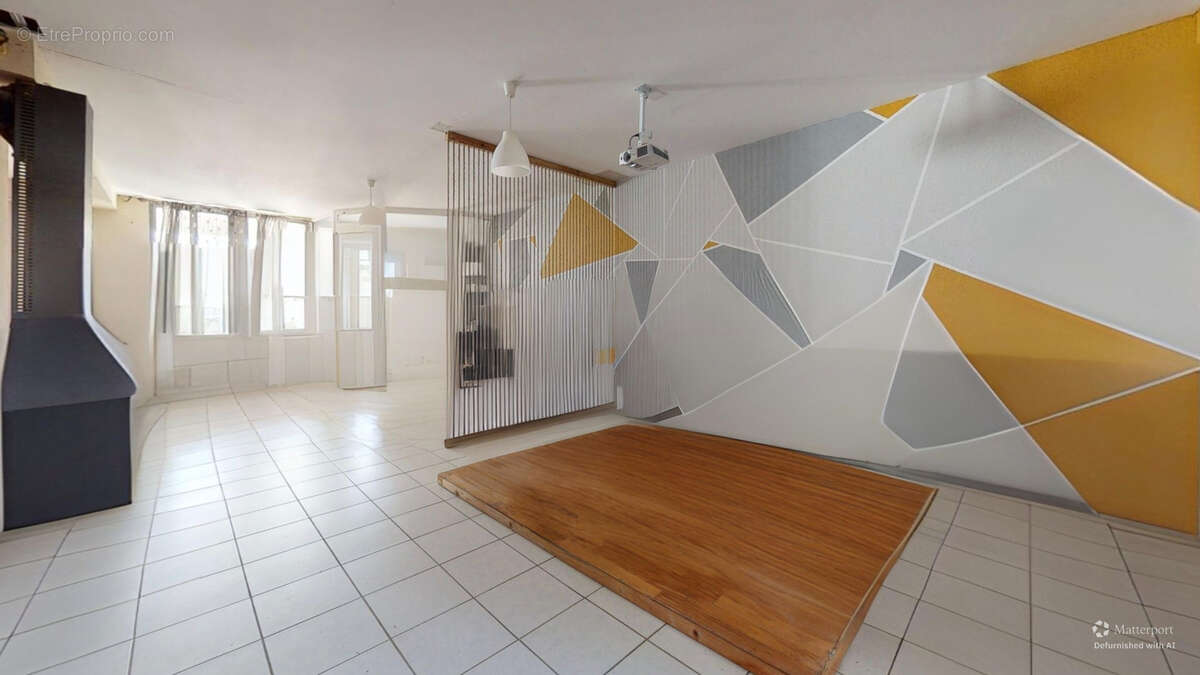Appartement à SURY-LE-COMTAL