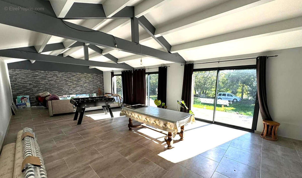 2ND HOUSE - Maison à LE VIGEANT