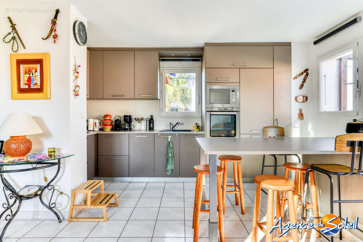 Appartement 90 m² à Fleury  - photo 3