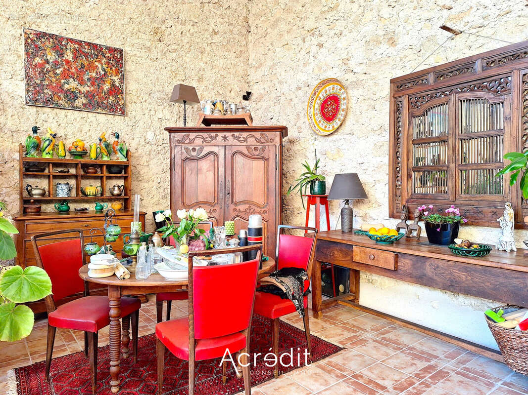 Maison à NISSAN-LEZ-ENSERUNE