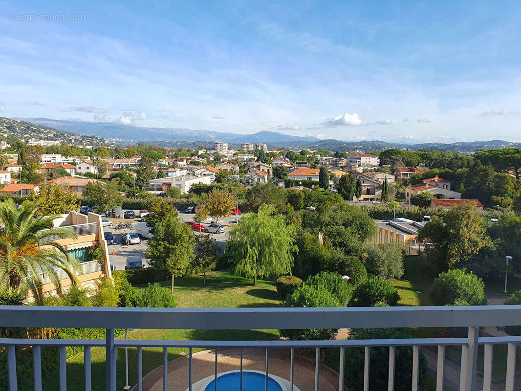 Appartement à MANDELIEU-LA-NAPOULE