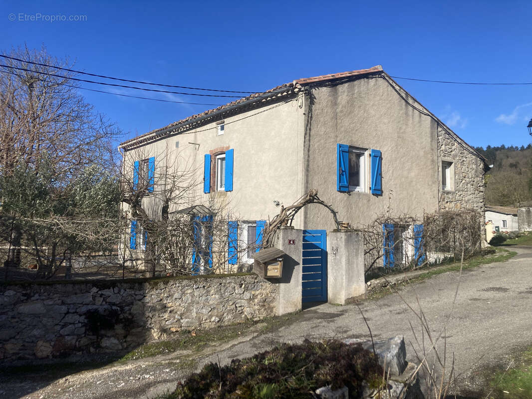 Maison à VILLARDEBELLE