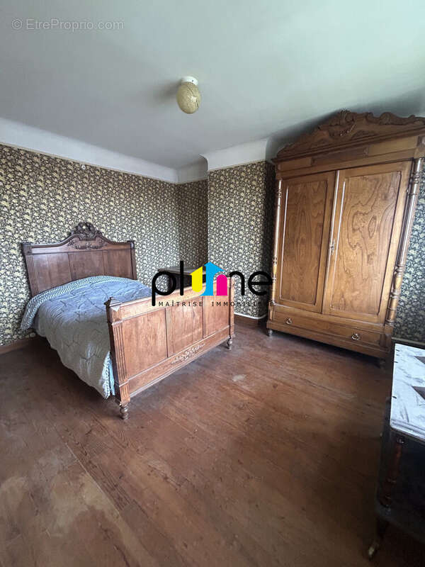 Maison à AVERDOINGT