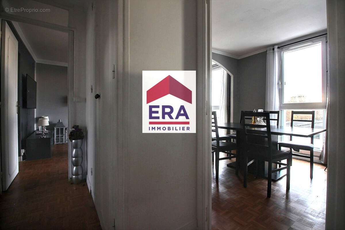 Appartement à VILLENEUVE-LA-GARENNE