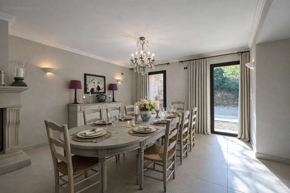Maison à OPIO