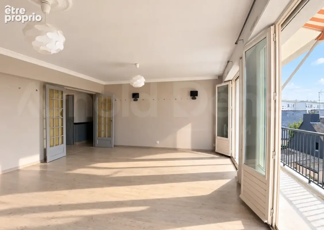 Grand T5 lumineux, 2 balcons, parking, cave, gare à 10 minutes - photo 3