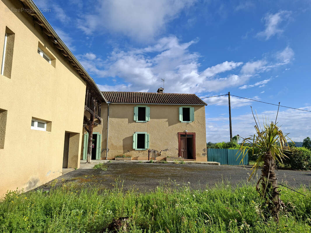 Maison à TRIE-SUR-BAISE