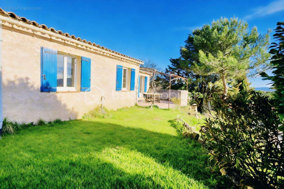 À vendre – Maison de plain-pied 3 chambres avec piscine – Villelaure - photo 4