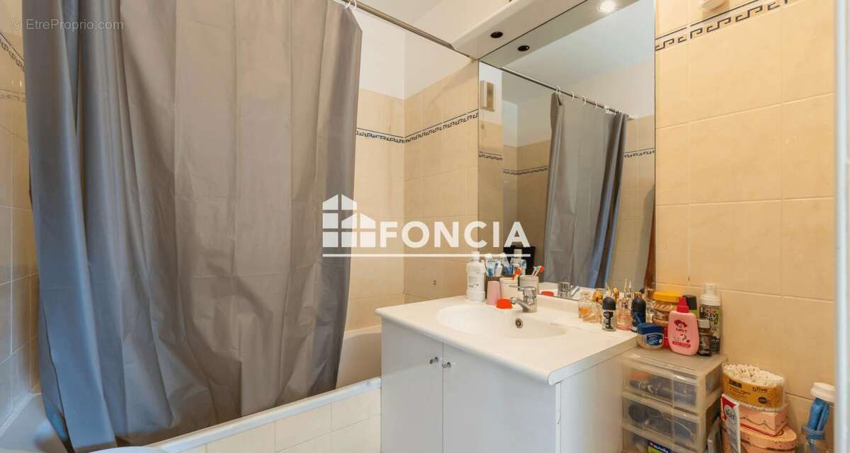 Appartement à SAINT-DENIS