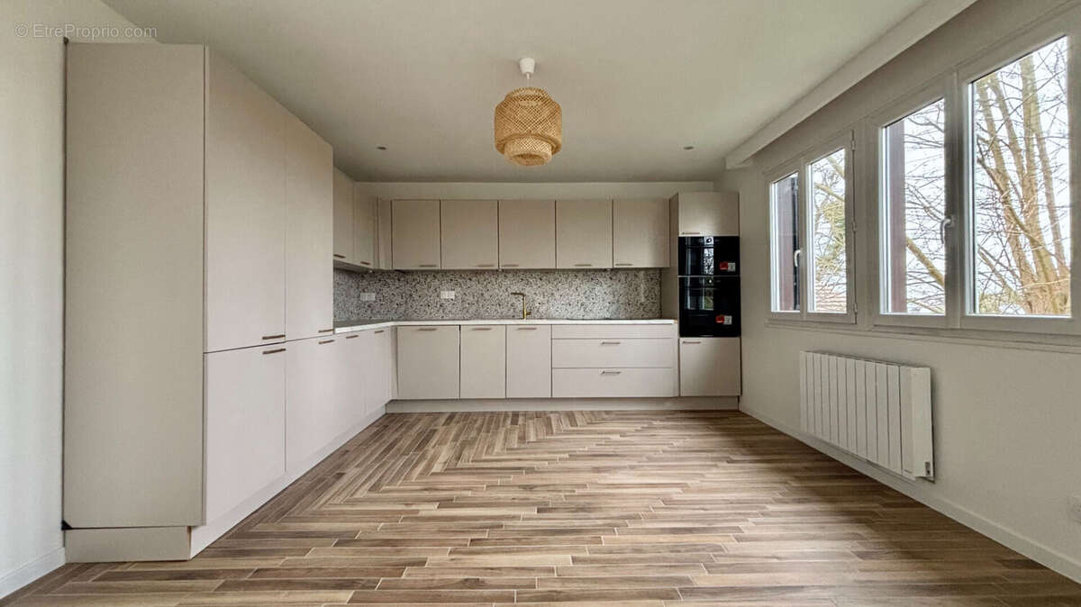 Maison à CORBEIL-ESSONNES