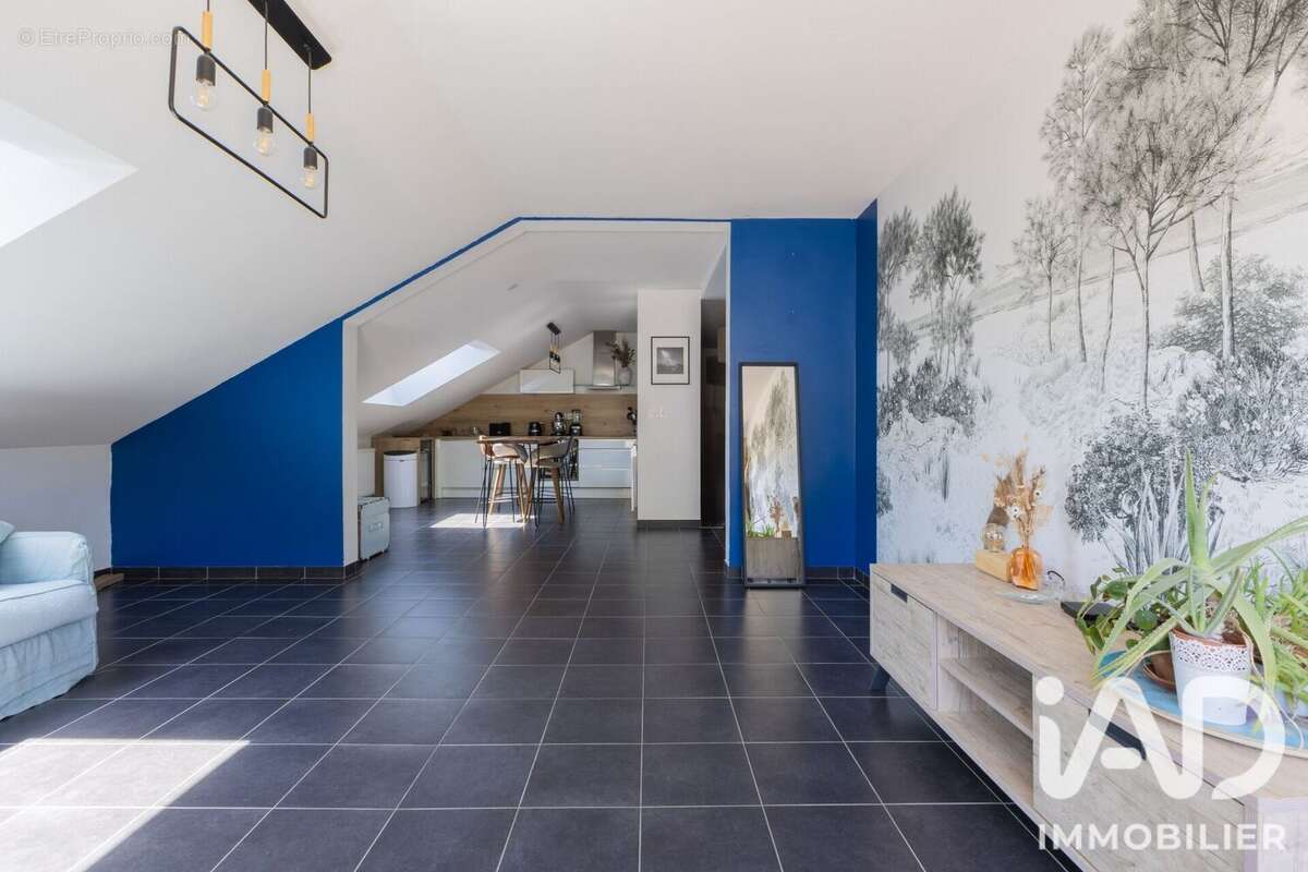 Appartement 79 m² à Saint-Jeoire-Prieure  - photo 6