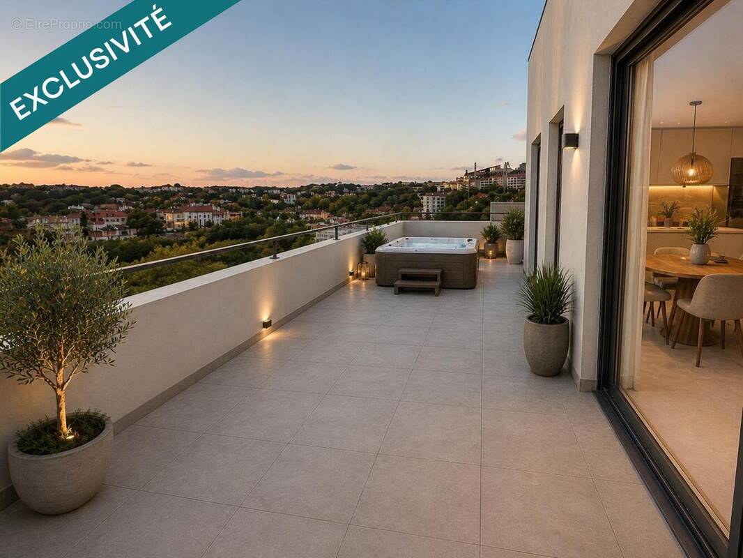 Photo 1 - Appartement à SAINT-RAPHAEL