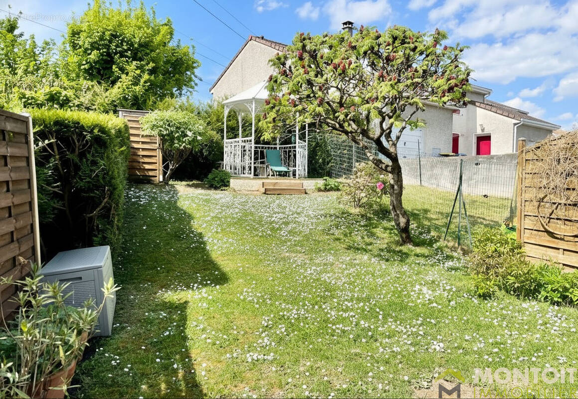 Maison à THIAIS