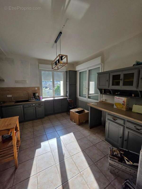 Photo 8 - Maison à LUSIGNAN