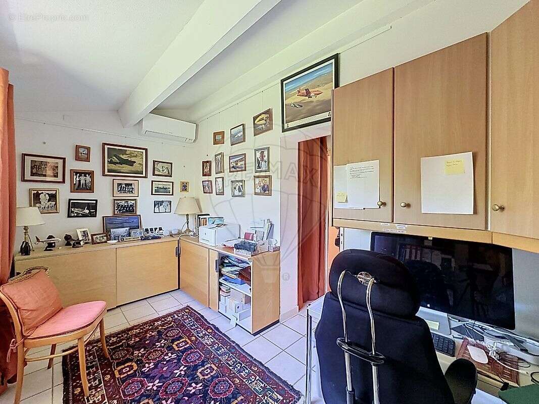 Maison à GARONS