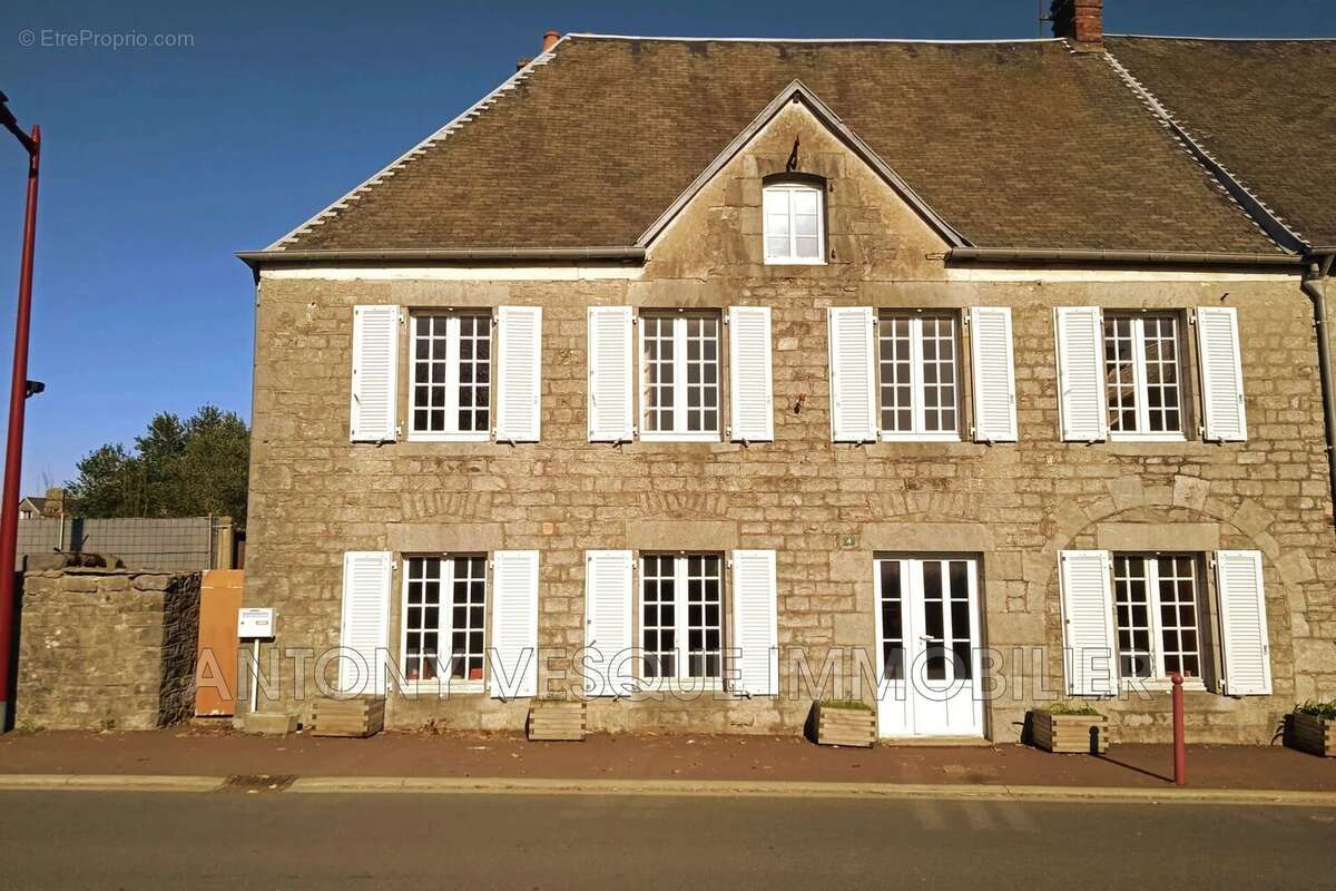 Maison à QUETTREVILLE-SUR-SIENNE