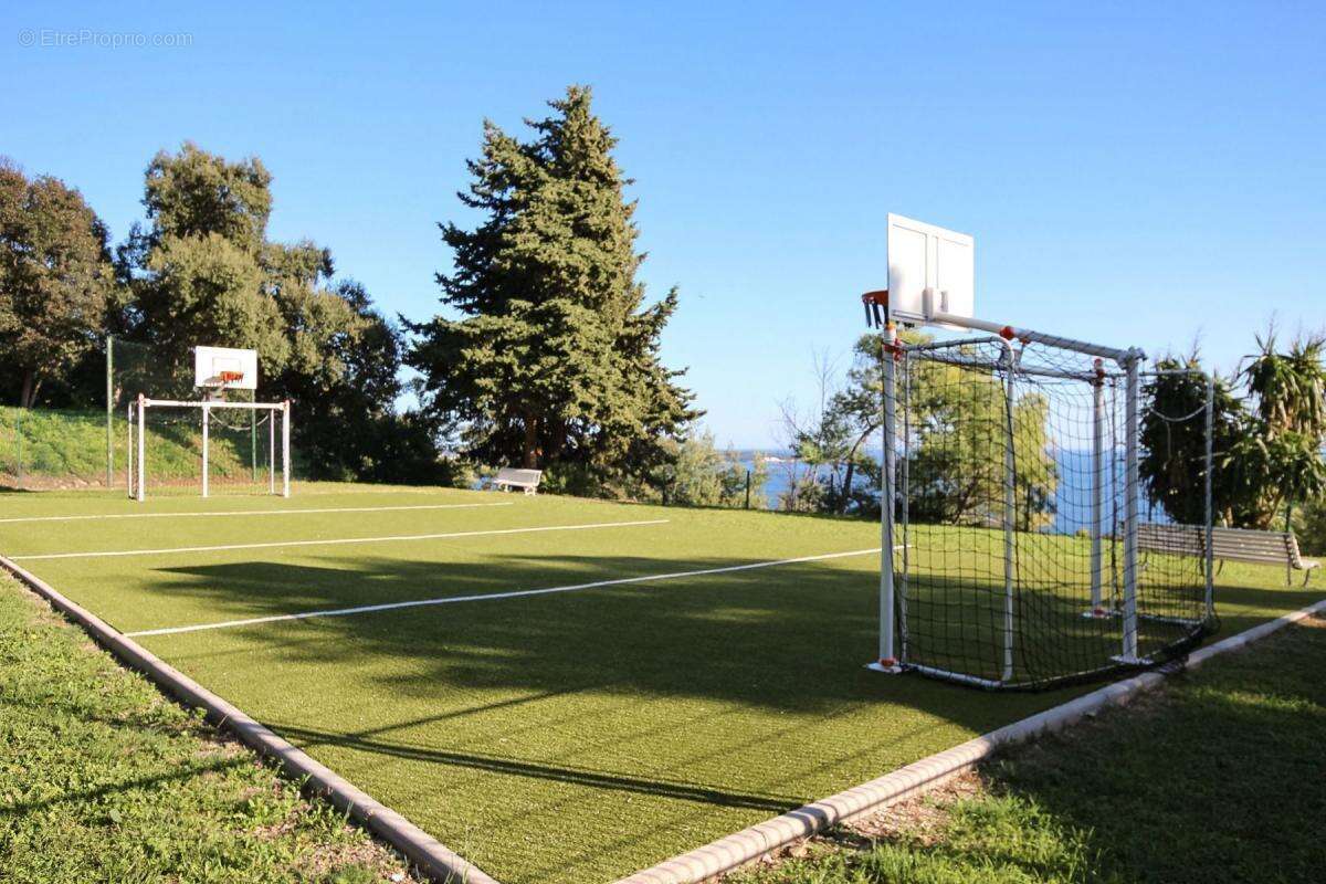 Appartement à VALLAURIS