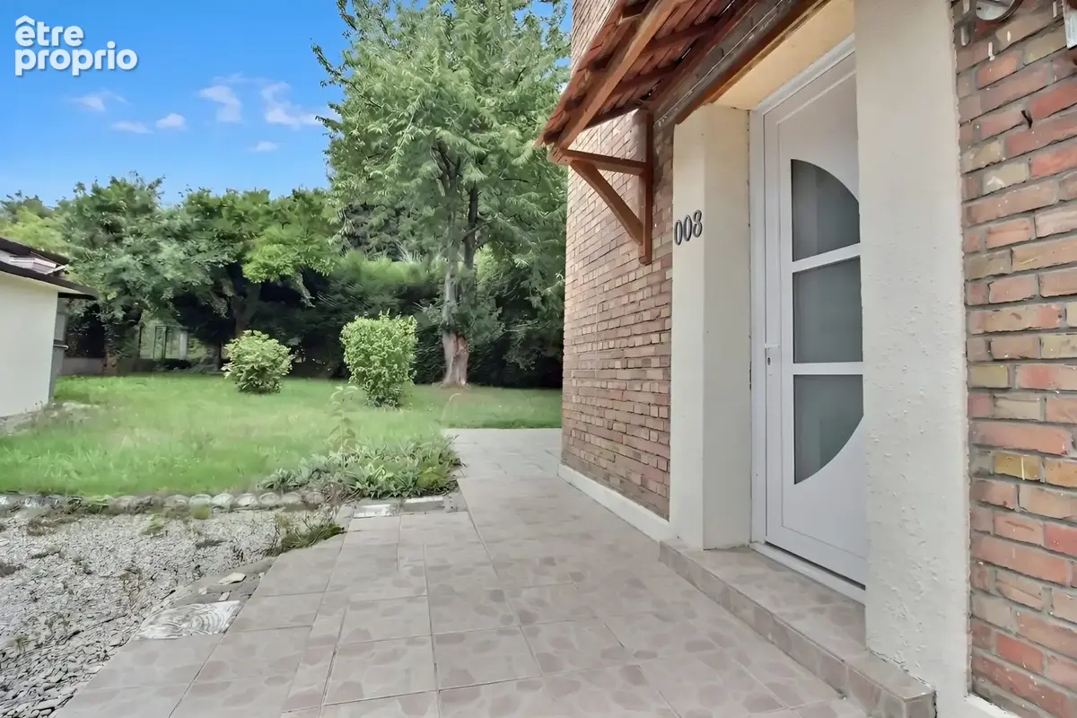 Maison 5 pièces 85 m² à vendre à Bruay-La-Buissiere (62700) - photo 2