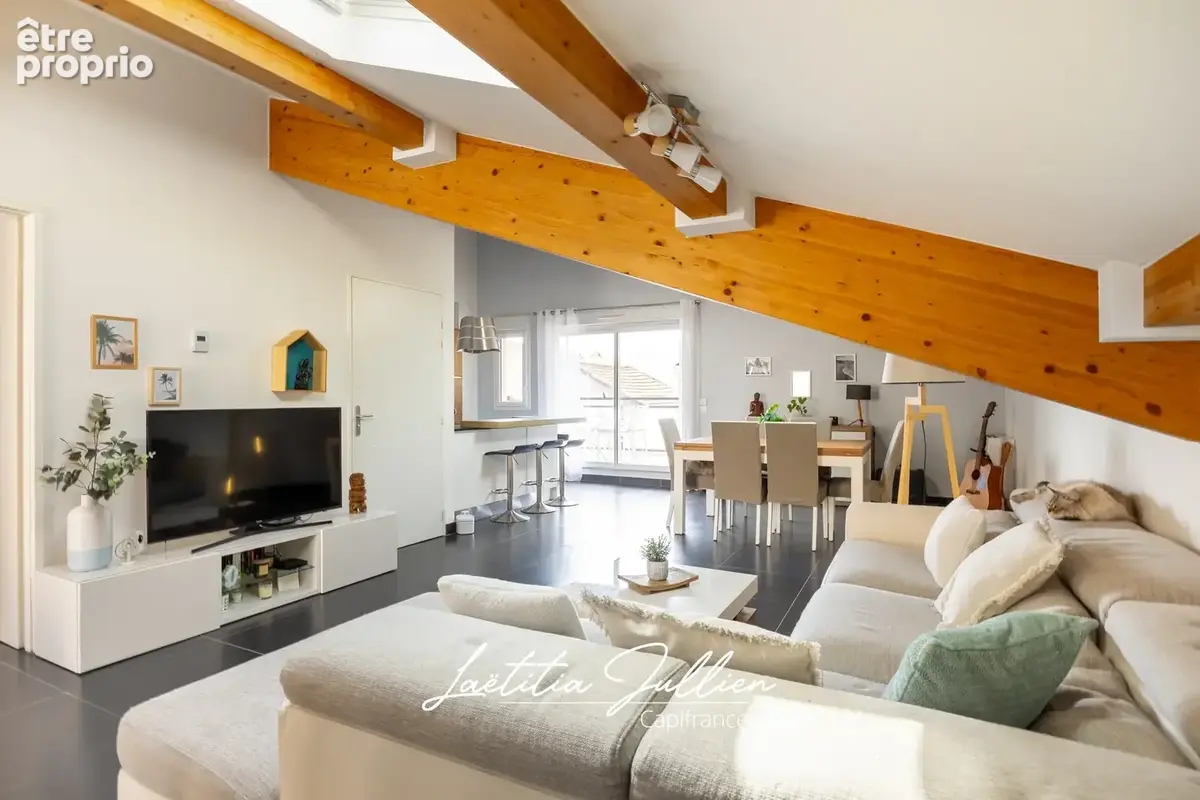 En Exclusivité par Laëtitia JULLIEN – Marseille 12ème – Les Caillols – Duplex T4 de 94 m² avec deux terrasses, parking, garage e - photo 3