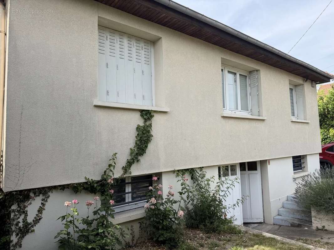 Maison à HOUILLES