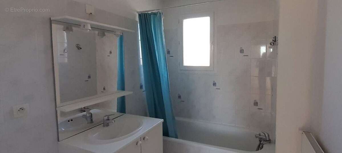 Maison 63 m² à Biard  - photo 7