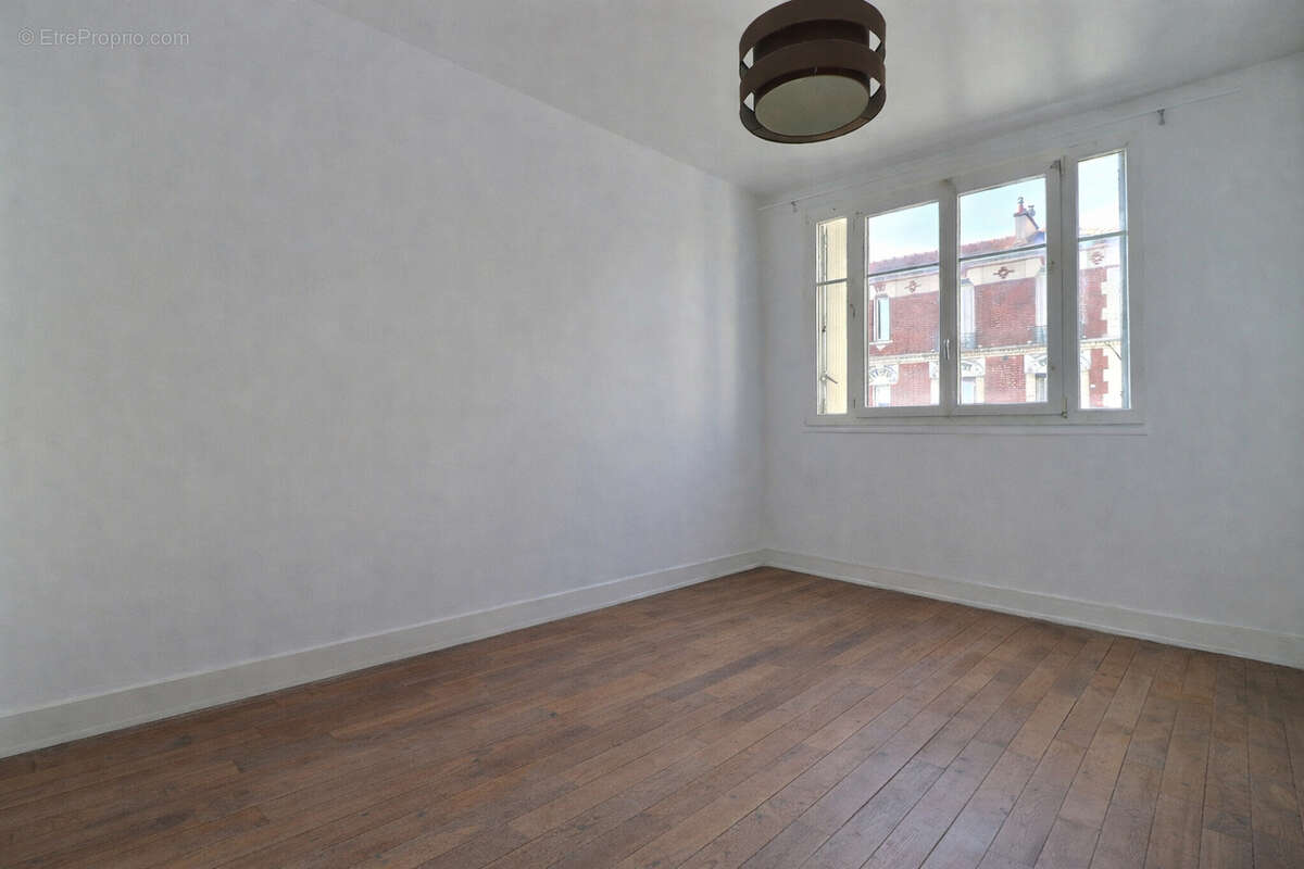 Appartement à COLOMBES