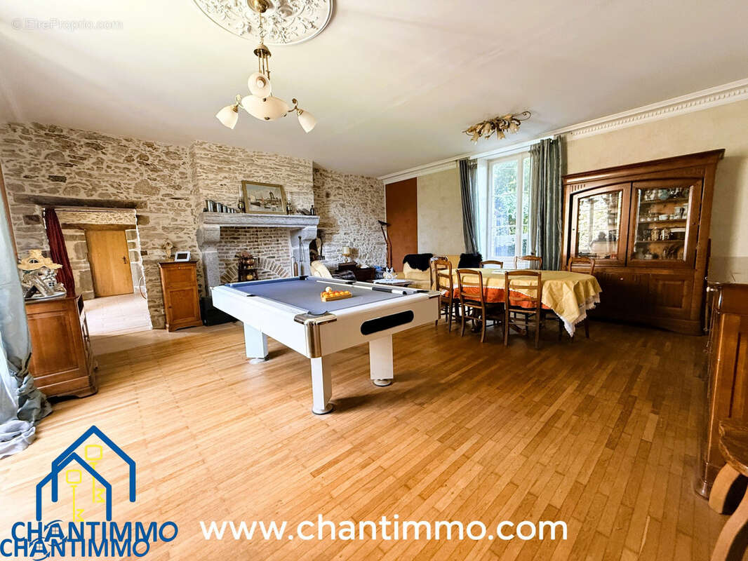 Maison à LA CHATAIGNERAIE