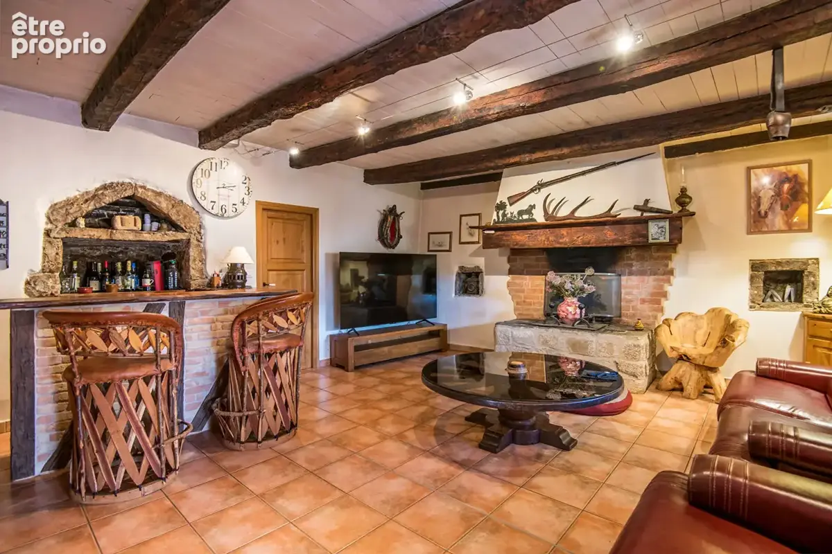 Maison caussenarde de caractère sur le causse noir - Bien atypioque et rare. - photo 8
