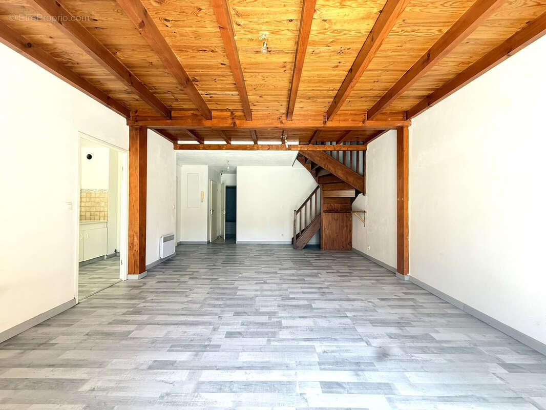 En exclusivité ! Apt T4 de 89 m2 en duplex avec terrasse et garage au centre de Castanet ! - photo 6