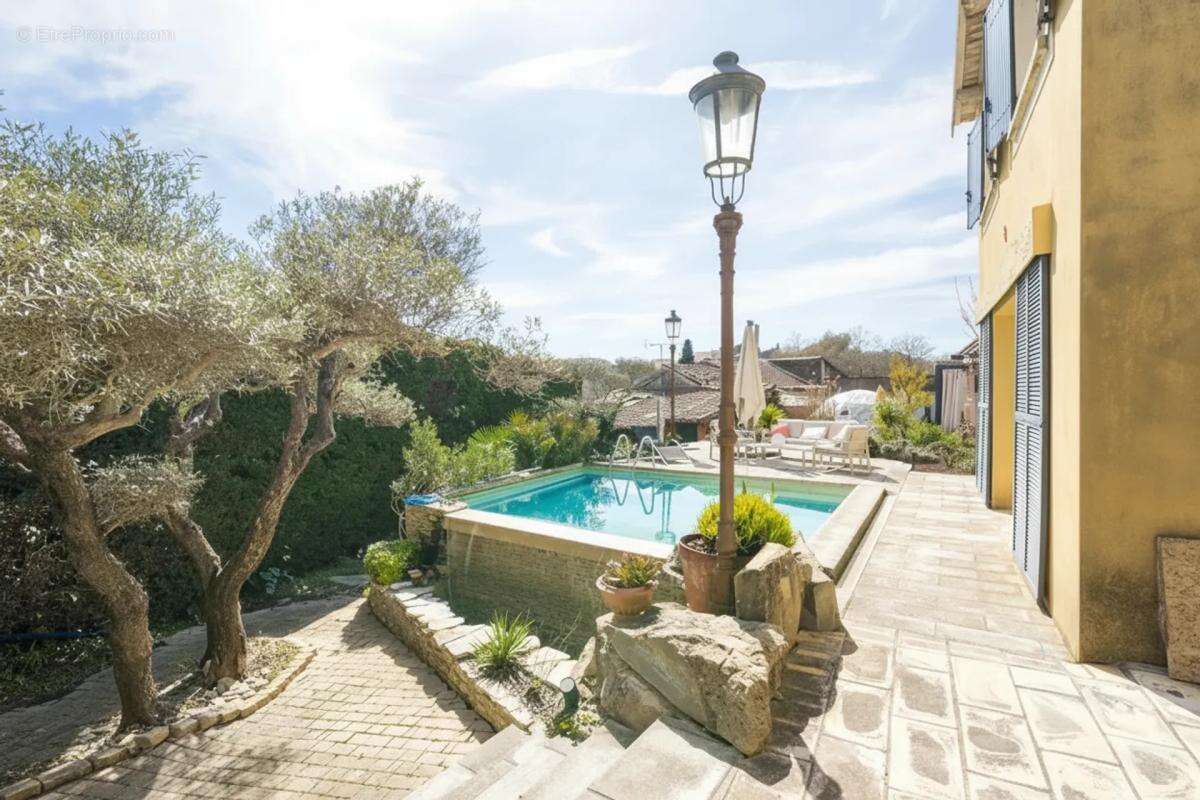 Maison à JACOU