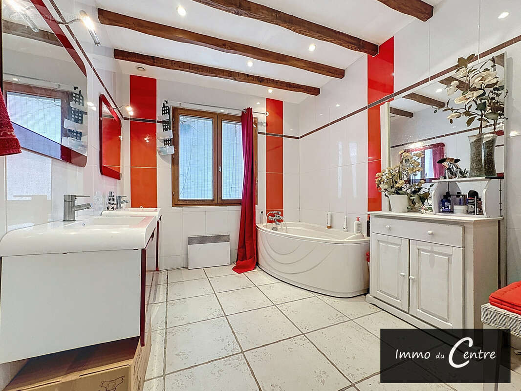 Maison à MONTMIRAIL