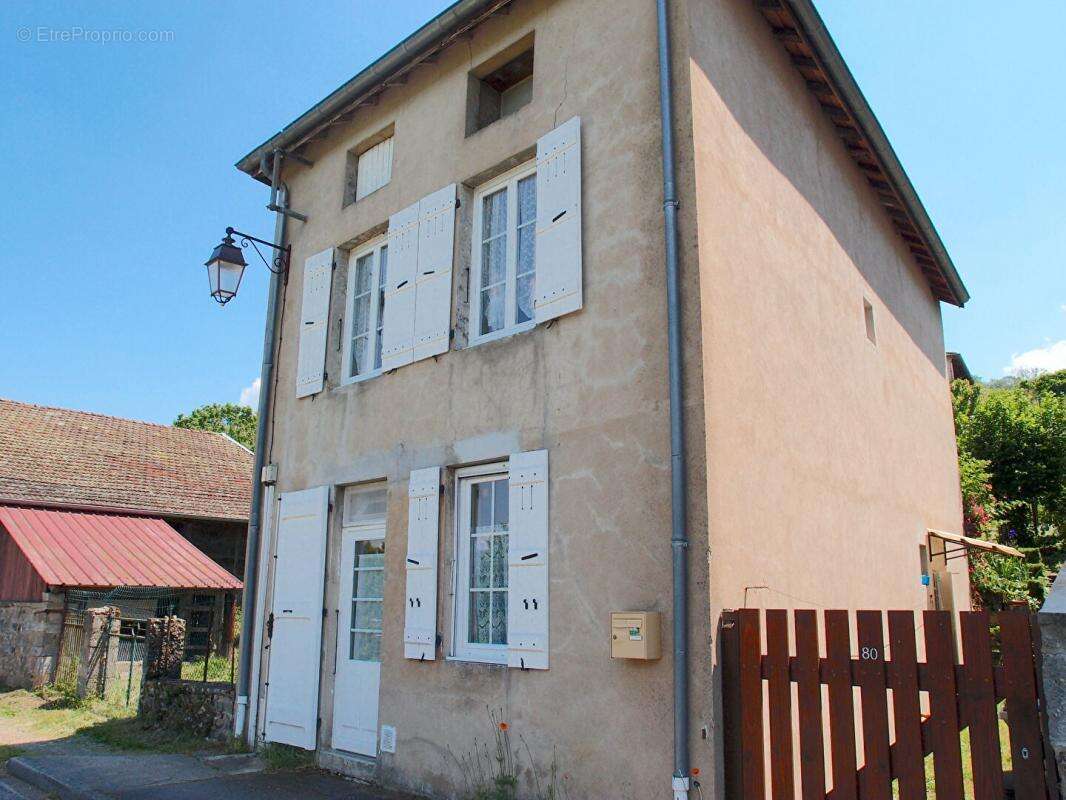 Maison à SAINT-PIERRE-LE-VIEUX