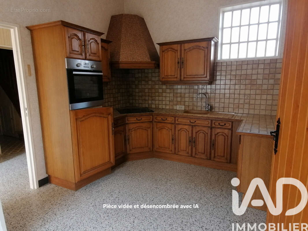 Maison 188 m² à Attigny  - photo 6