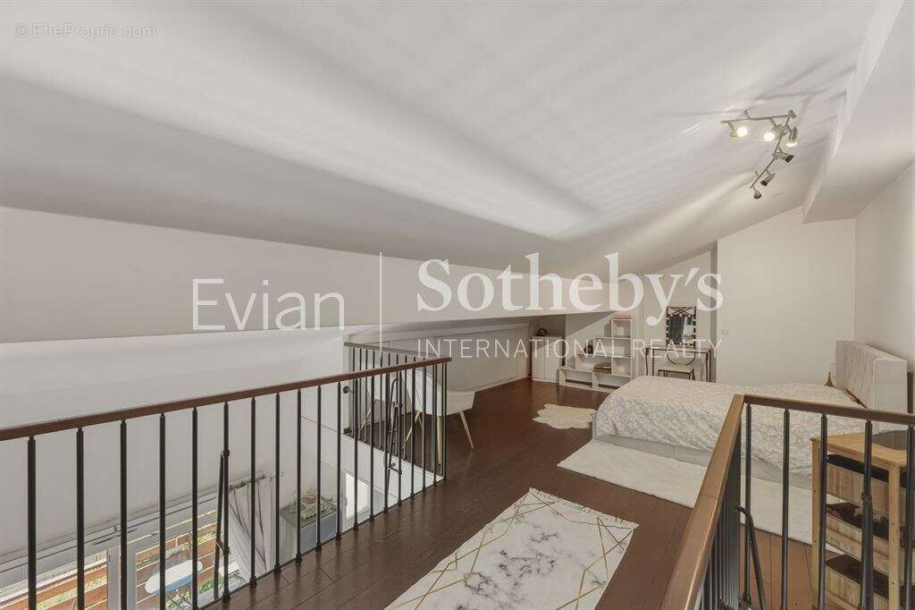 duplex apartment located on the top floor of a small residence in Lugrin - photo 6