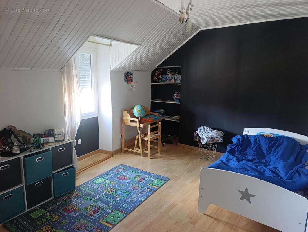 Maison 155 m² à Issoudun  - photo 9
