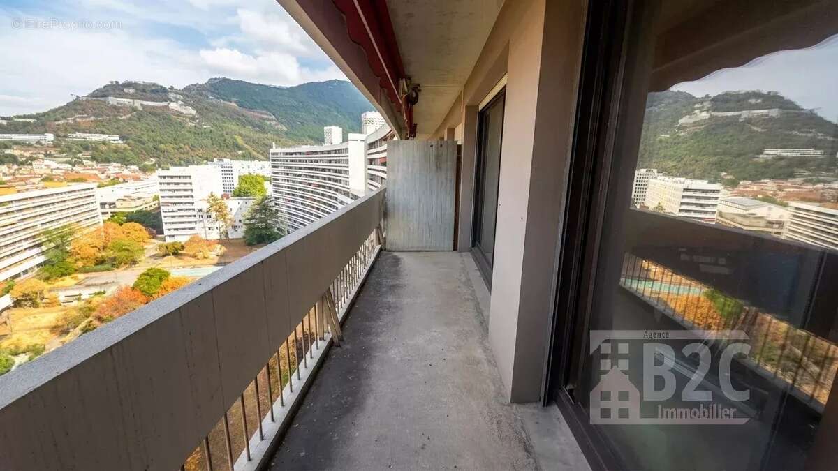 A vendre - grenoble t4 + garage + cave - photo 4