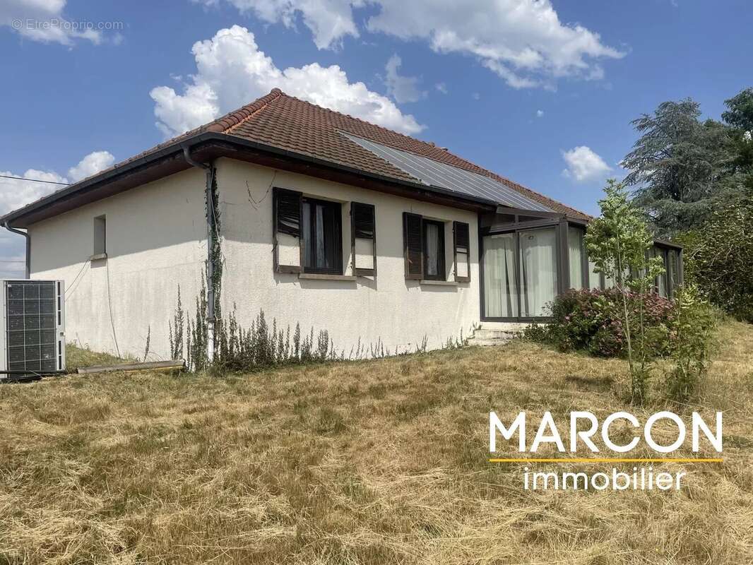Maison à SAINT-MARC-A-FRONGIER