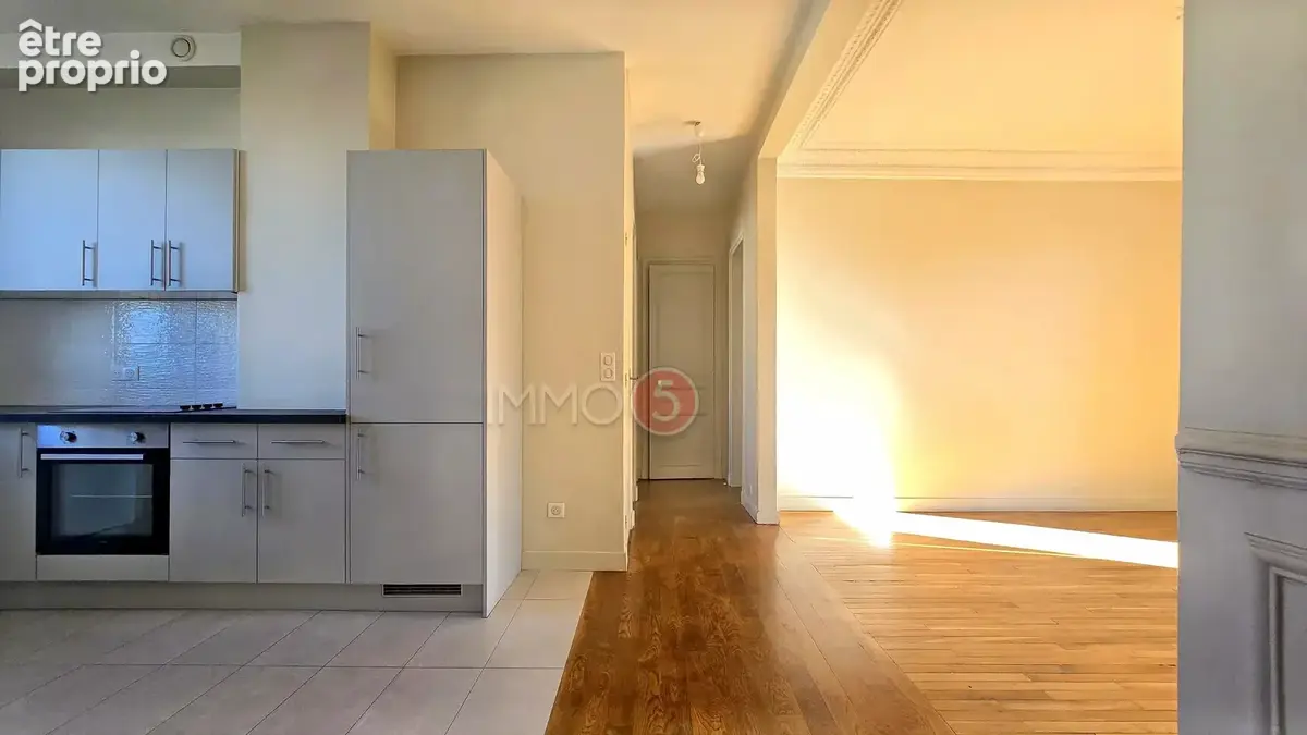 Appartement 3 pièces 69 m² à vendre à Le Raincy (93340) - photo 5