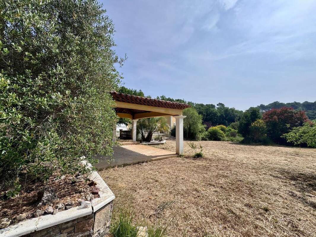 Photo 7 - Maison à BESSE-SUR-ISSOLE