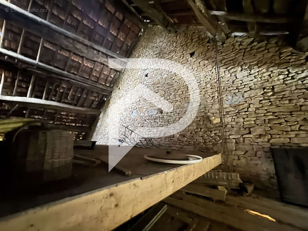 Maison à AUDELONCOURT