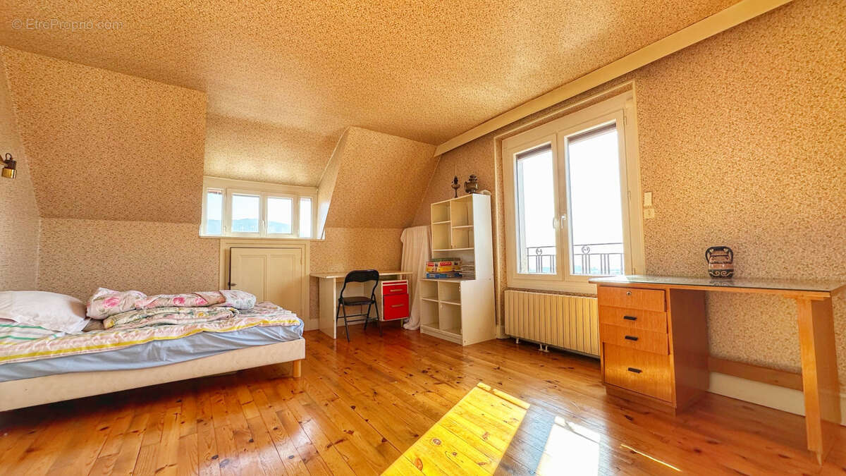 Maison à COUBLEVIE