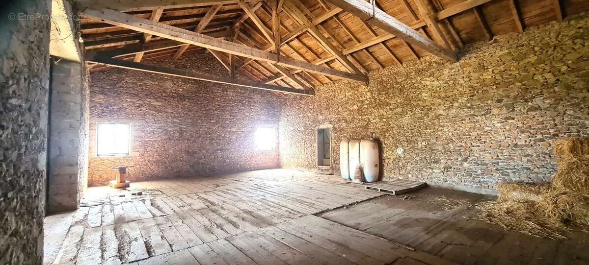 Maison à MONTREDON-LABESSONNIE