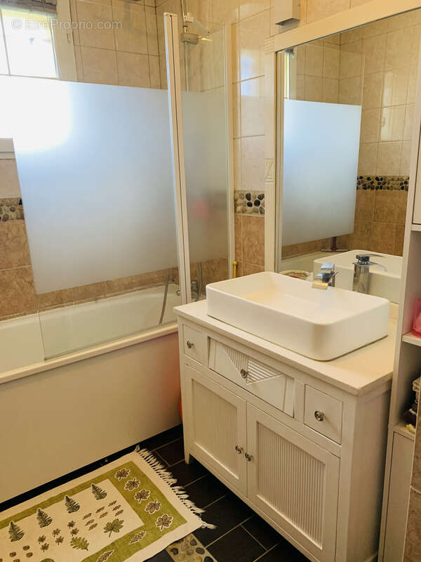 Maison à VILLETHIERRY