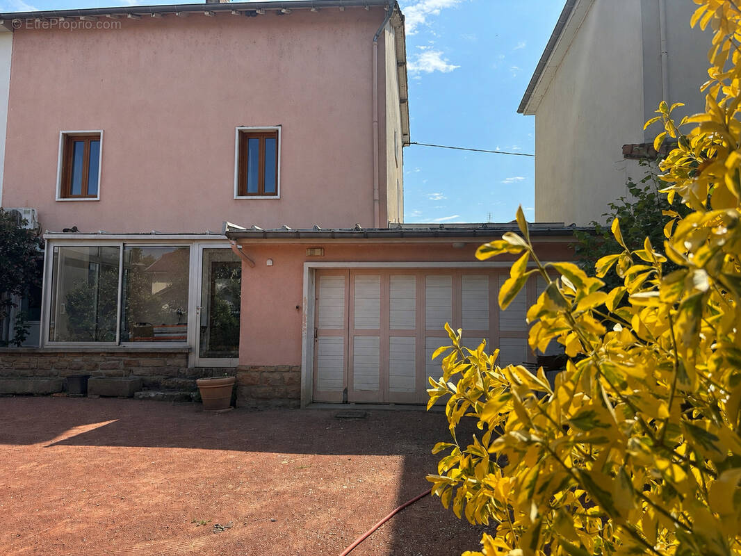 Maison à VONNAS