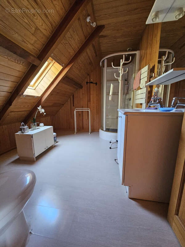 Maison à SAINT-SOZY