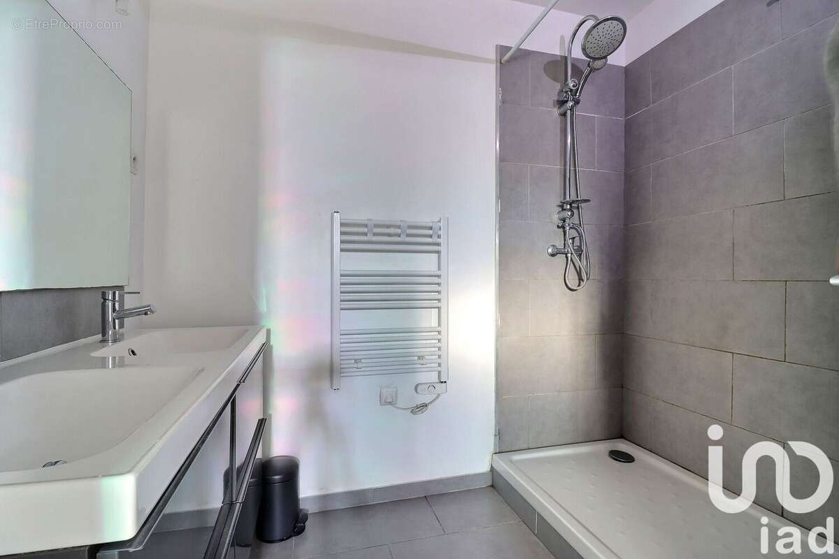 Photo 4 - Appartement à MARSEILLE-4E