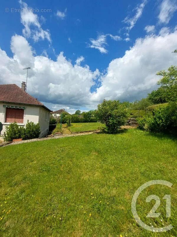 Maison 56 m² à Chatel-Censoir  - photo 2