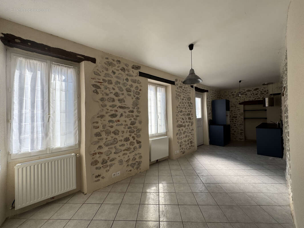 Maison à CONDRIEU