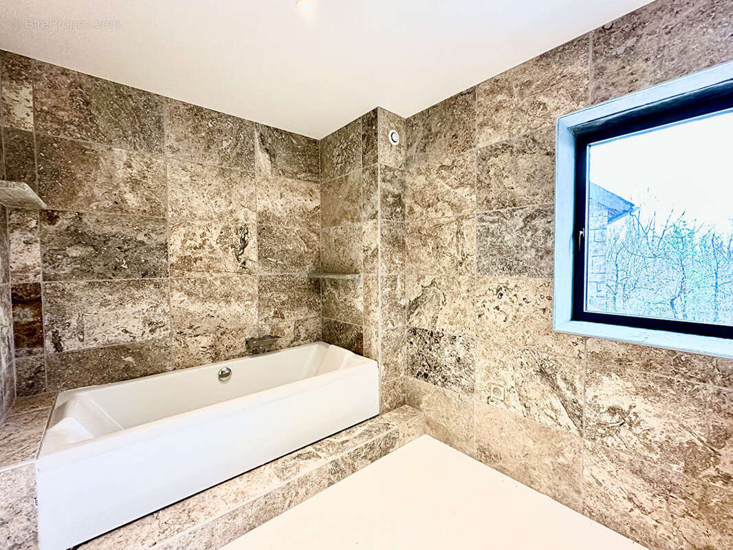 Maison à BRIVE-LA-GAILLARDE