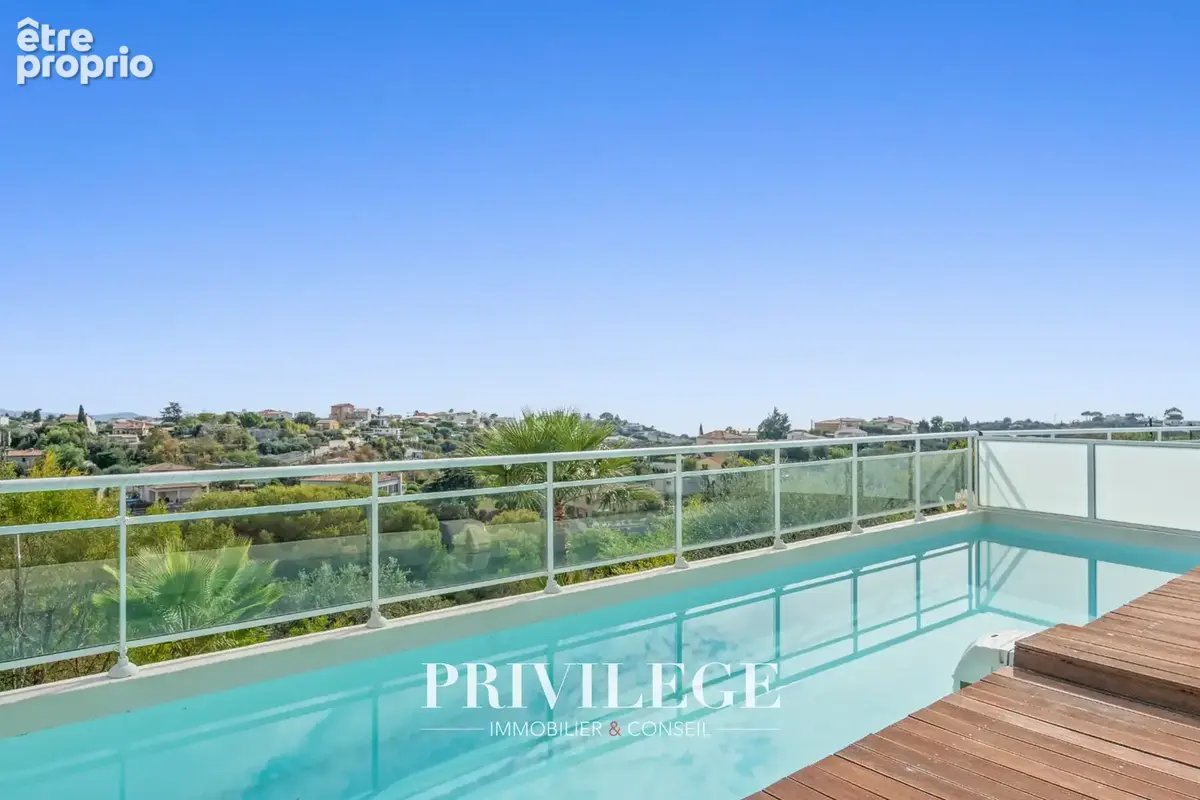 Nice   villa contemporaine avec piscine, vue dégagée et aperçu mer   domaine sécurisé - photo 2